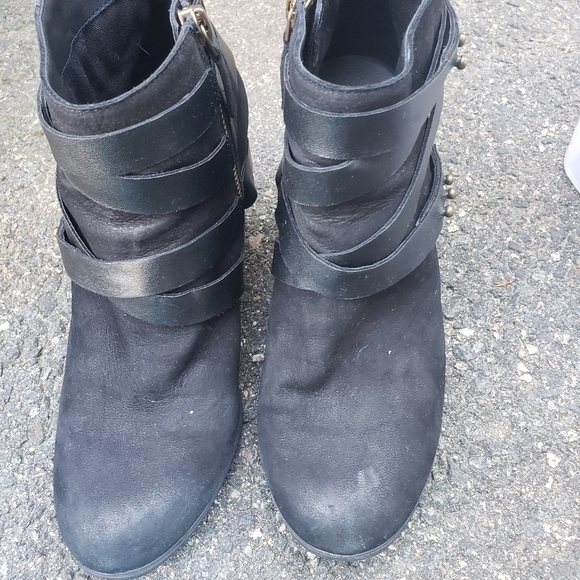 Boots - Picture 2 of 3